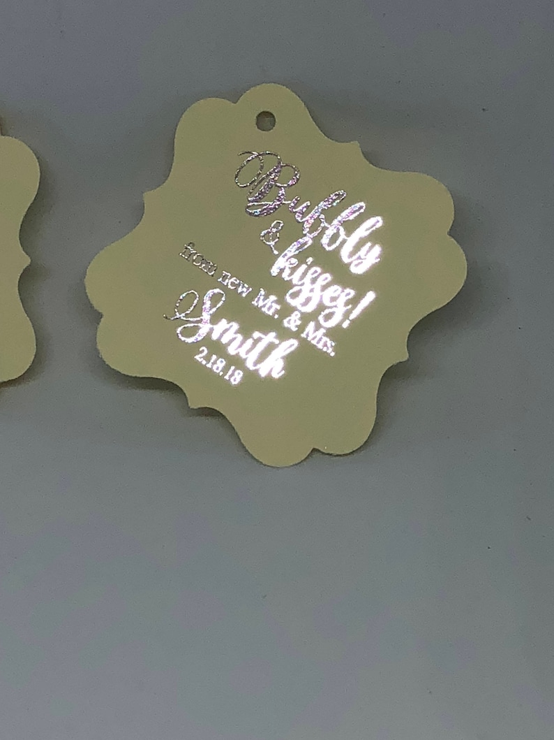 Beautiful 2 Bubbly /& Kisses from the new Mr Mrs Copper Rose Gold Champagne Favor Tags Wedding Tags Wedding Favor Tags Gold Foil Tags