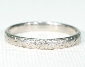 Art Deco Carved Platinum Wedding Band c. 1930 Size 9.25