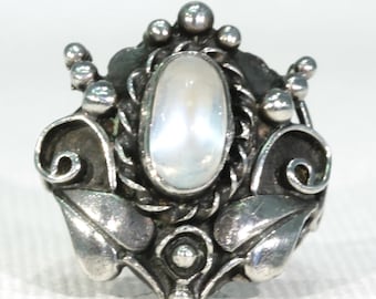 Antique Arts & Crafts Moonstone Silver Ring Size 5