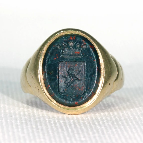 Victorian Intaglio Bloodstone Signet Ring 18k Gold