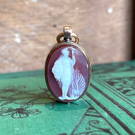 Antique 15k Gold Hard Stone Cameo Locket Pendant - image 1