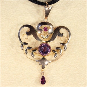 Antique Art Nouveau Amethyst Pendant in 9k Gold, English c. 1900