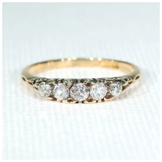 Antique Victorian 5 Diamond Ring 18k Gold Size 6.… - image 1