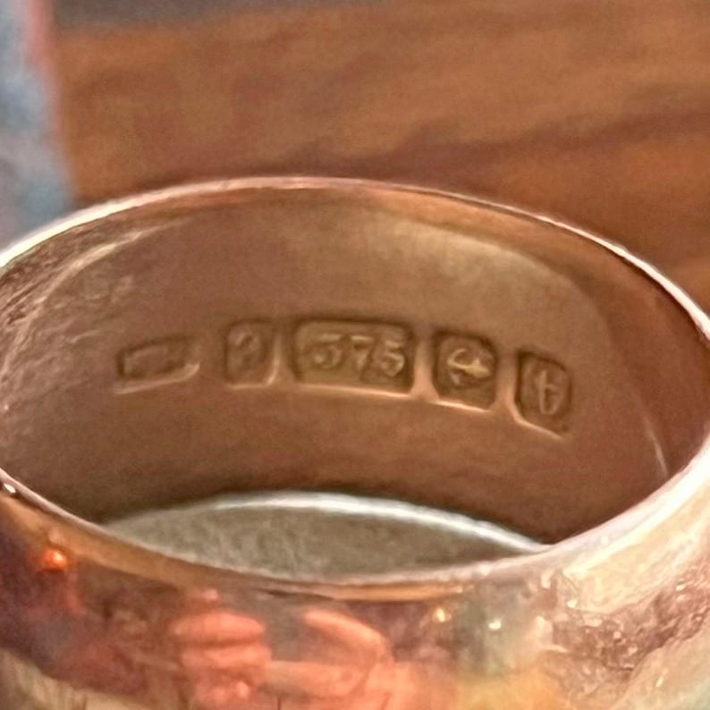 Birmingham hallmarked Edwardian gold band