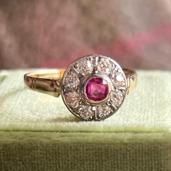 Edwardian Ruby and Diamond Cluster Ring c.1910 - image 3
