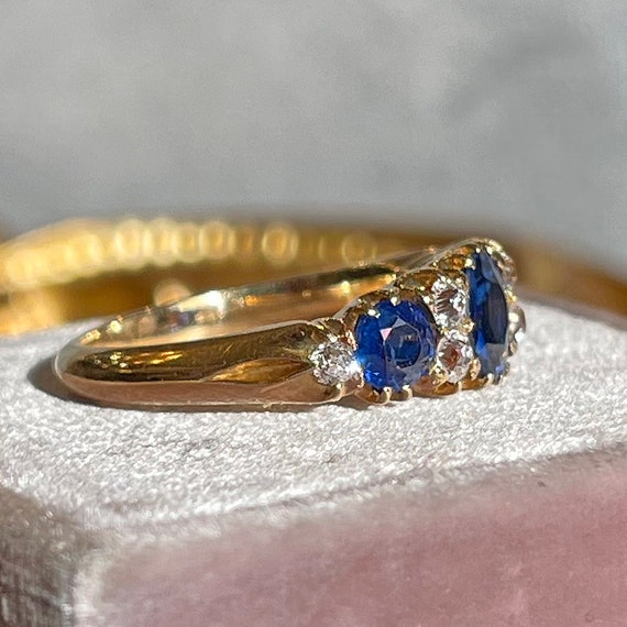 Antique Victorian Sapphire and Diamond Ring in 18… - image 3