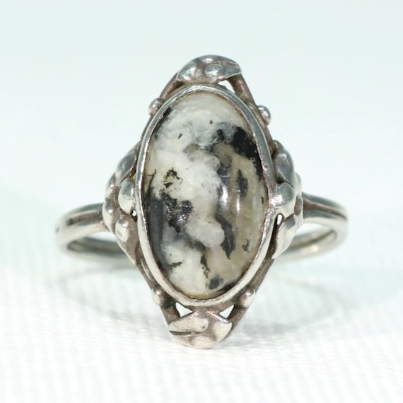 Antique Arts & Crafts Silver Granite Ring Size 5.5 - image 1