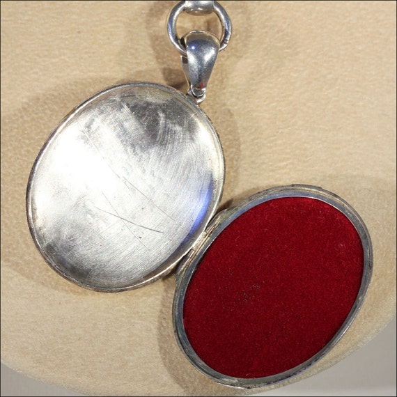 Antique Victorian Collar and Locket Necklace with Buc… - Gem