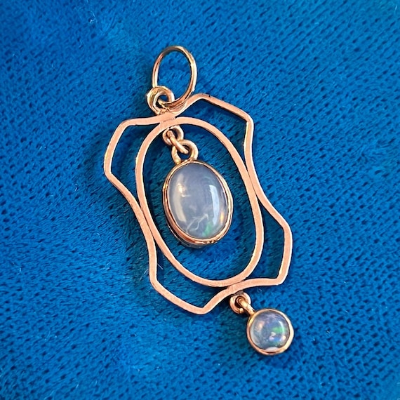 Antique Arts and Crafts Opal Gold Pendant 1910 UK
