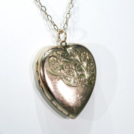 Gorgeous Engraved Edwardian Locket 9k Gold - image 7