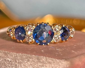 Antique Victorian Sapphire and Diamond Ring in 18k Gold