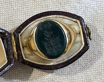 Antique Bloodstone Intaglio Ring 18k Gold Size 6.75