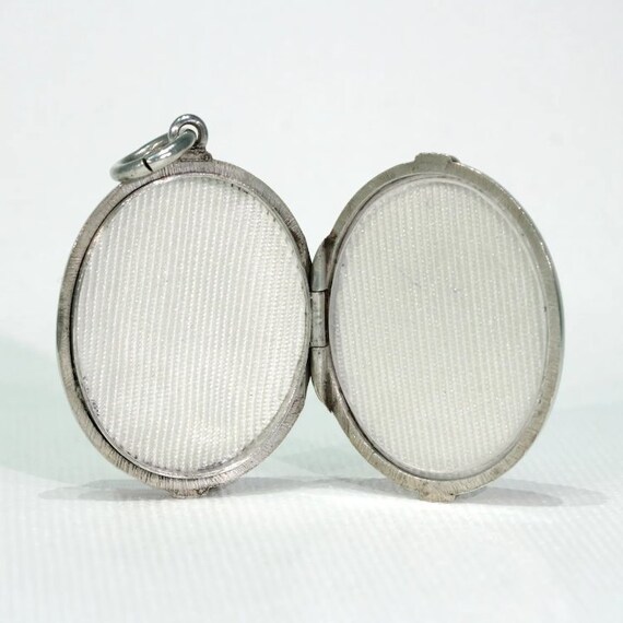 Perfect Victorian Silver Locket - image 7