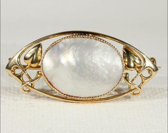 Antique Murrle Bennett Mother of Pearl 15k Gold Brooch: Arts & Crafts Pin