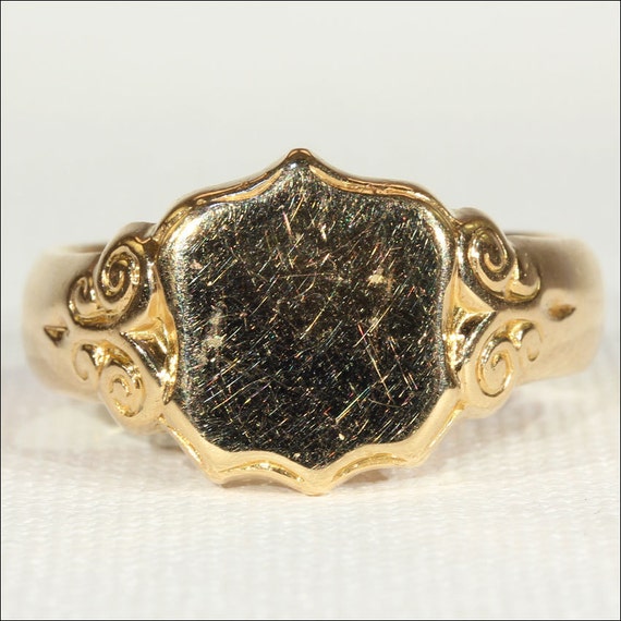 Antique 18k Gold Men's Sheild Ring, Hallmarked 191