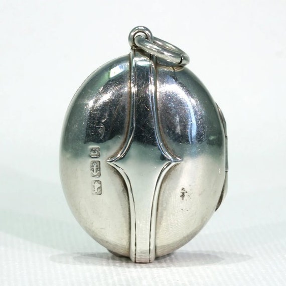 Perfect Victorian Silver Locket - image 3