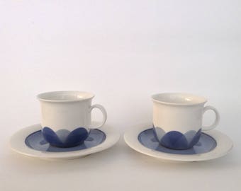 A Set of 2 Arabia Finland Pudas Arctica Coffee Cups Designed by Inkeri Leivo