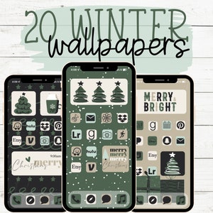 Op de afbeelding: Drie iPhone-mockups met verschillende winterthema-achtergronden en app-pictogrammen. De achtergronden bevatten groene en witte kerstboom, sneeuwvlokken en de tekst "Merry & Bright". De app-pictogrammen zijn in verschillende kleuren en omvatten apps zoals Etsy, Hulu en Instagram.