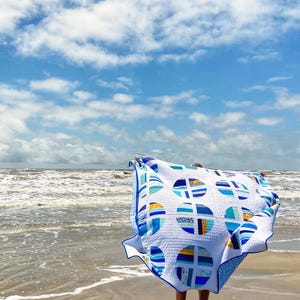 PDF That's No Moon Quilt Pattern by Megan Collins // Modern Curves Quilt// Scrappy Quilt Pattern image 4