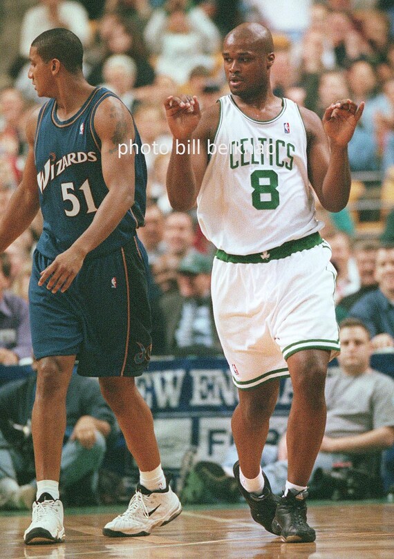 antoine walker celtics jersey