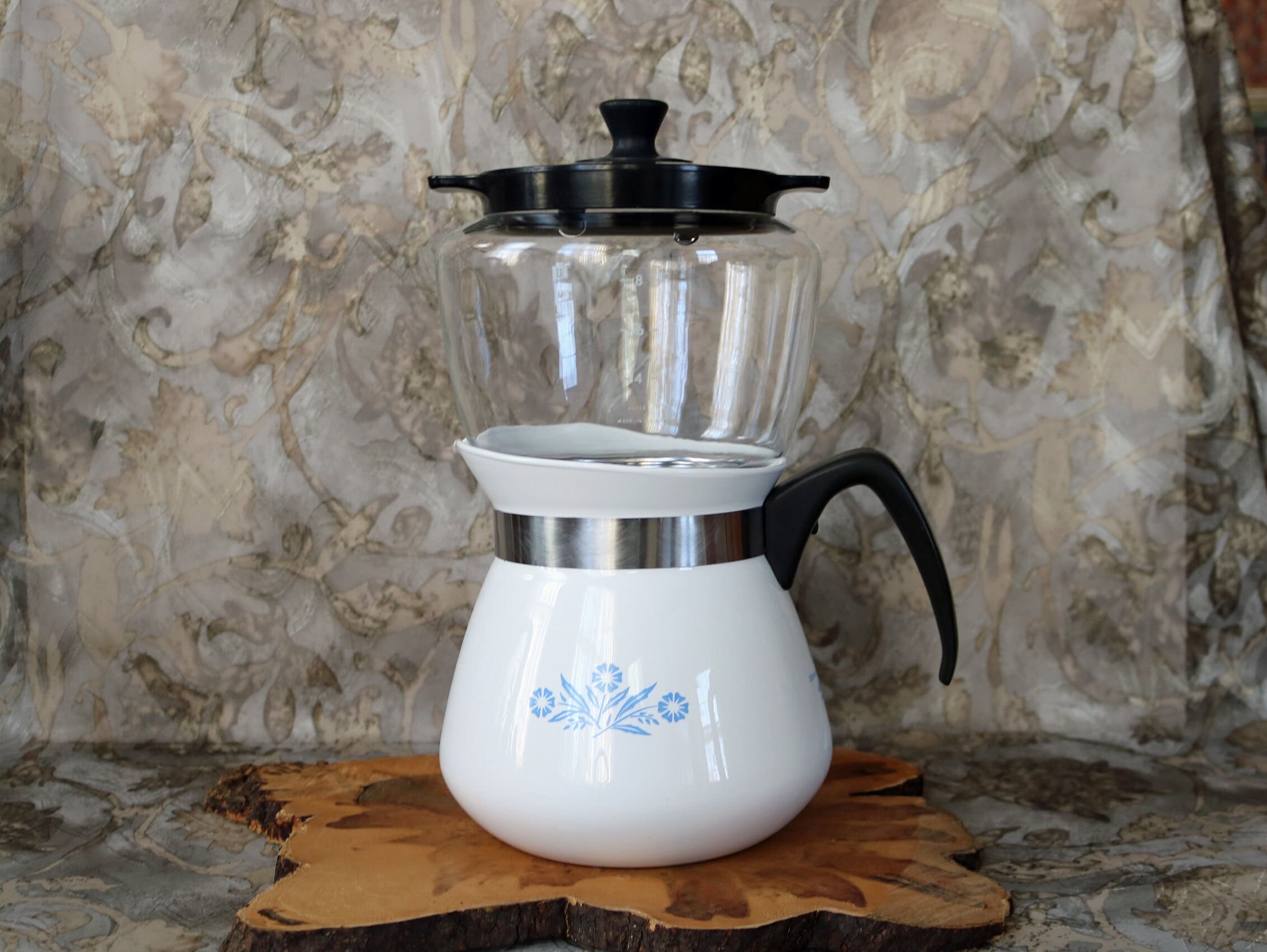 Corning Ware Drip Coffee or Tea Maker Pot Cornflower (2Qt - 8 Cups) – Main  Street Estate Sales