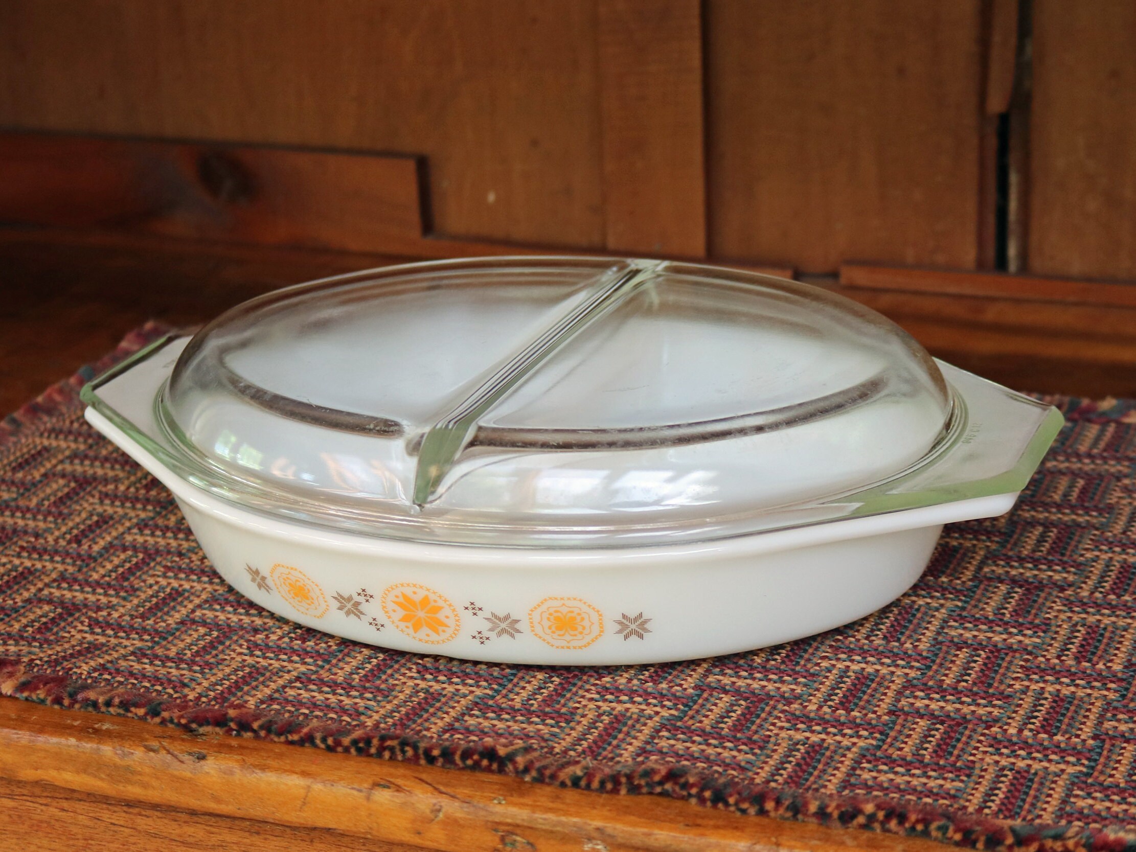 Cookware Vintage Pyrex Oval Divided Dish with Lid Town and Country 1 12