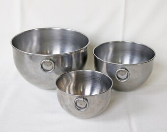 Revere Ware ~ Stainless Steel Mixing Bowls ~ Set of Three (3) Nesting ~