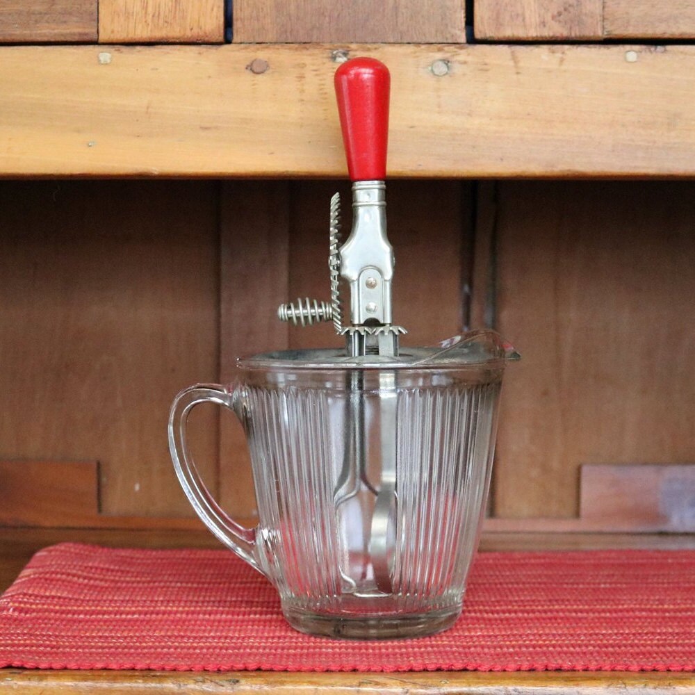ベイビーズ Ekco/a & J ~ 1 Qt. Clear Glass Beater Jar With Spout ~ Egg