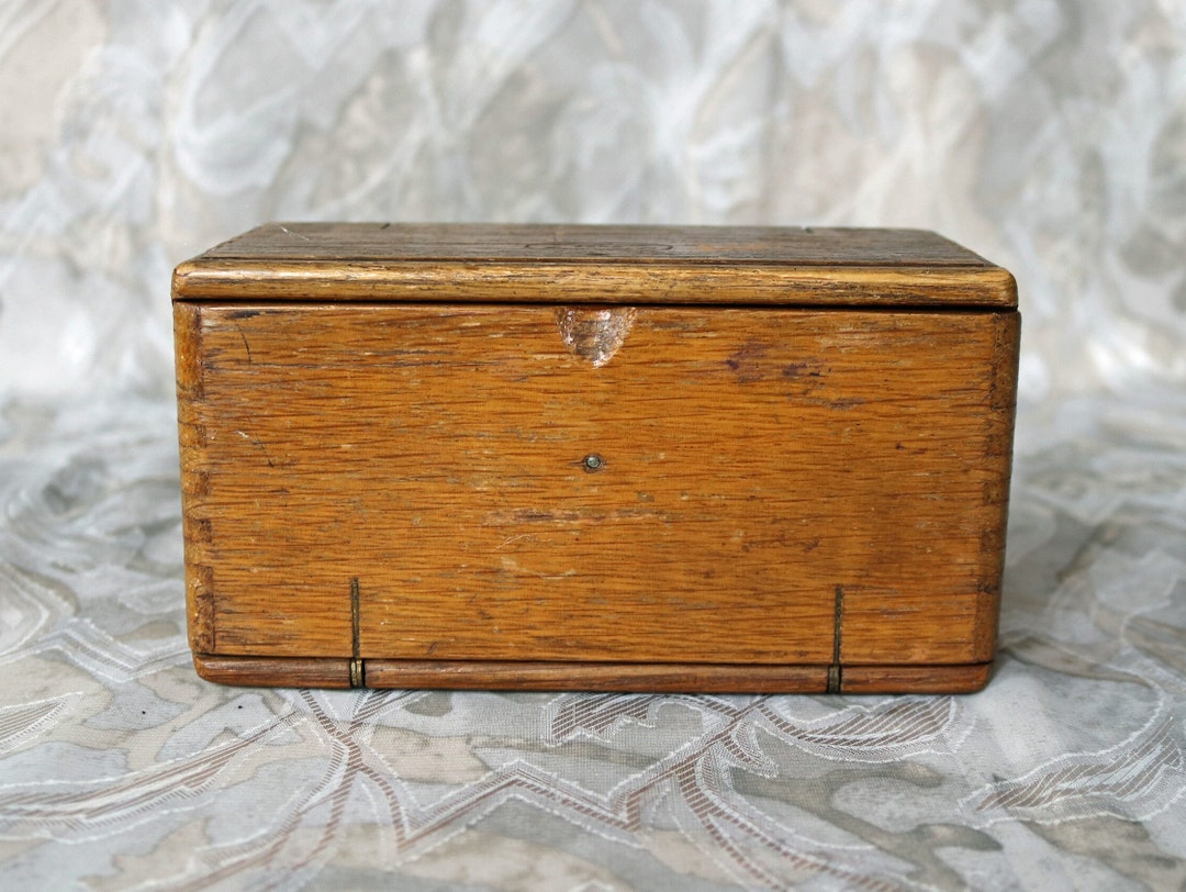 Singer Wood/wooden Box Sewing Machine Accessories Box Dovetailed Solid Wood Oak Velvetlined