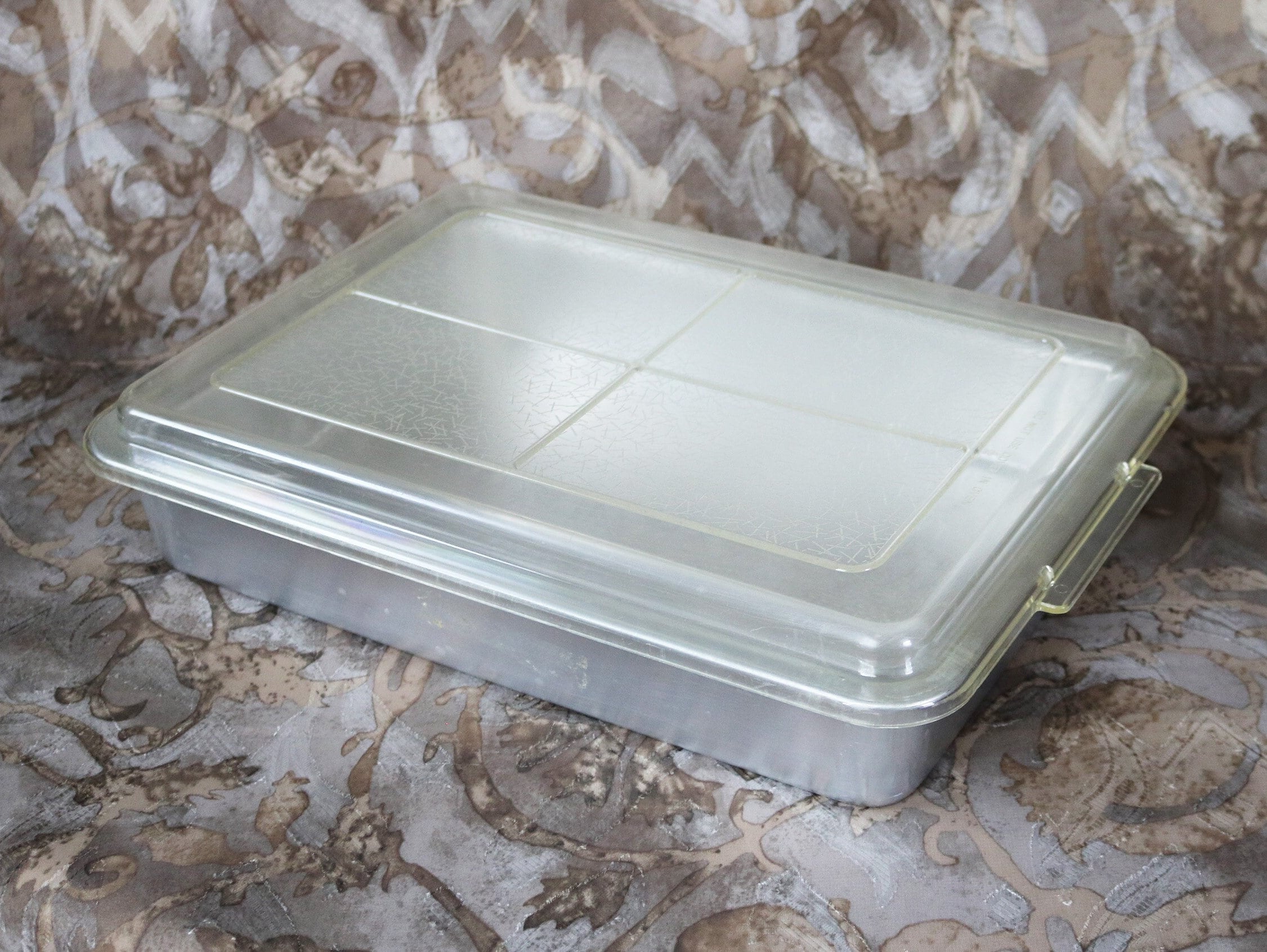 Vintage Mirro 13x 9x 2 5/8 Aluminum Cake Baking Pan with Lid