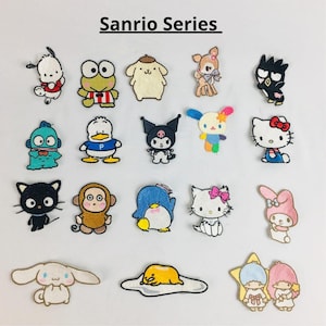 Puede incluir: Una colección de 16 parches bordados de colores para planchar con personajes populares de Sanrio como Hello Kitty, My Melody, Little Twin Stars y más. Los parches son perfectos para añadir un toque de fantasía a la ropa, bolsos u otros accesorios.