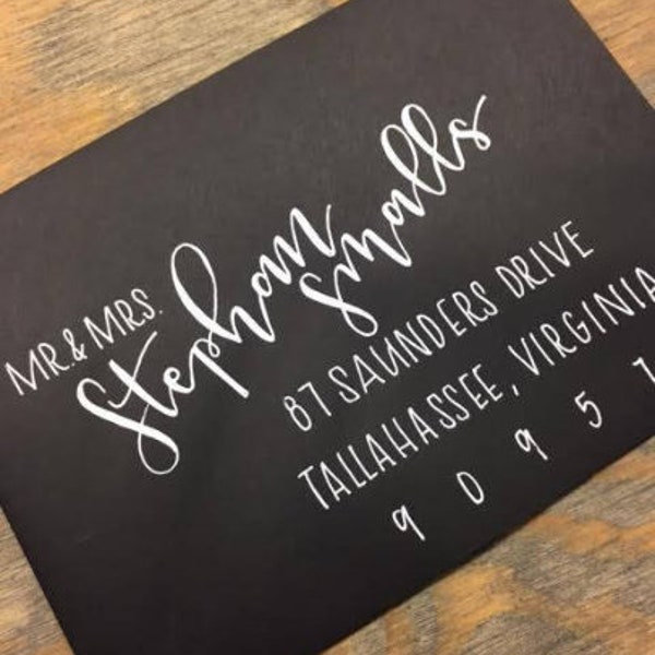 wedding invitations || hand lettered envelopes || wedding envelopes || modern calligraphy || wedding calligraphy || custom calligraphy