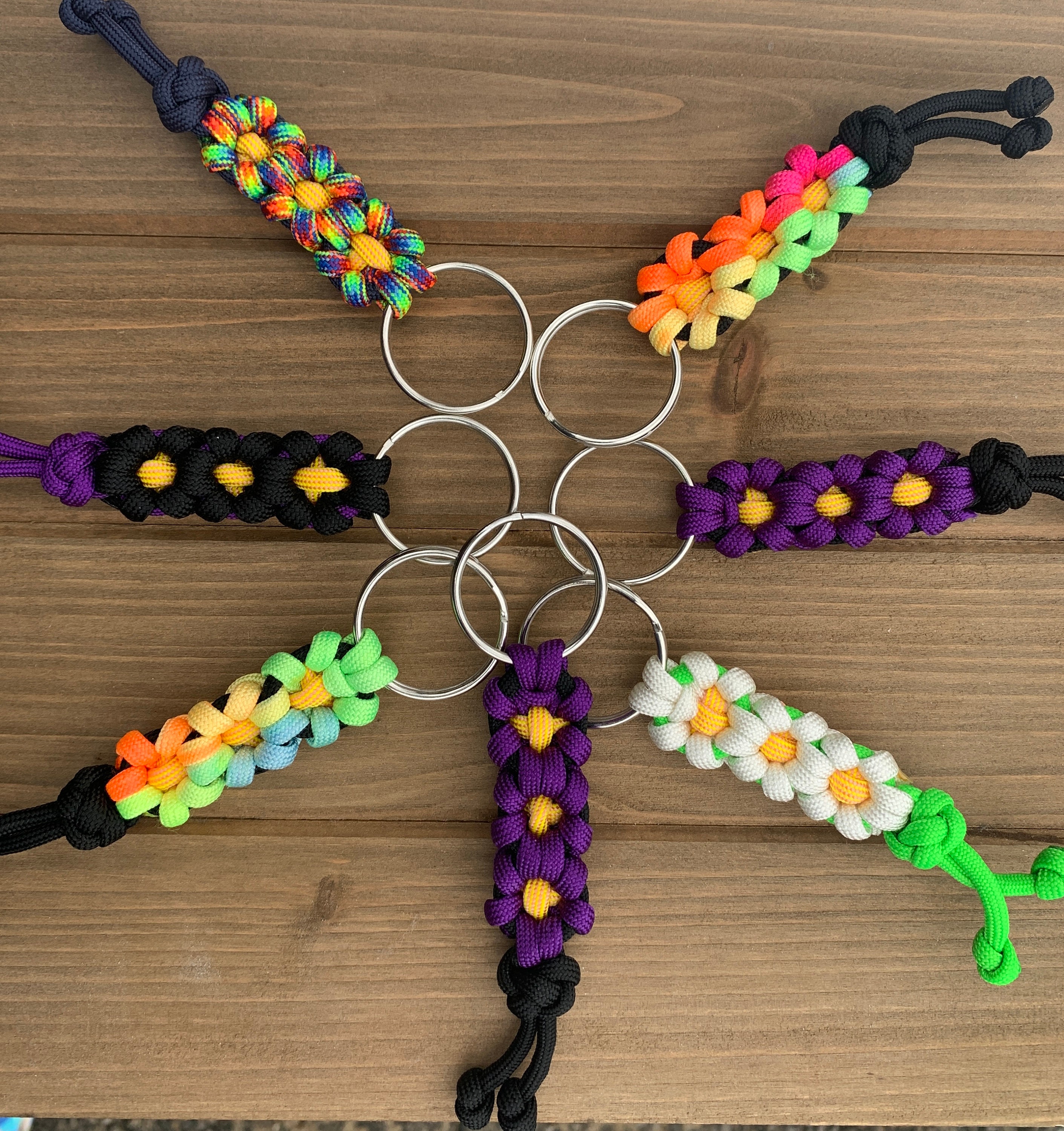 Paracord Daisy/floral Keychain - Etsy
