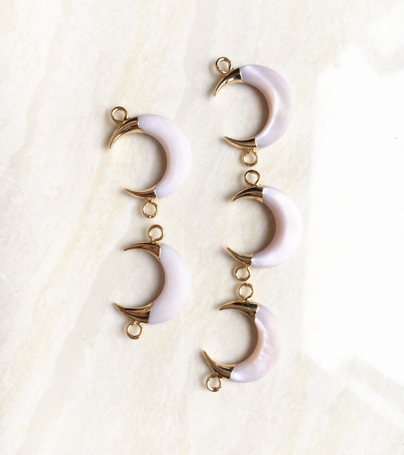 SALE Pretty Natural White Shell Crescent Moon Beach Sea Shell Double Horn Connector Pendant Charms with Gold Electroplated S25J9
