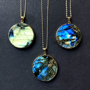 Gold Rainbow Labradorite Stone Necklace, 35MM Round Labradorite Pendant with Gold Electroplated Edge, Healing Crystal Gemstone Gift for her