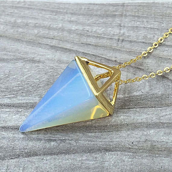 SD8F5/_01 Opalite Point Necklace Amethyst Triangle Necklace Pyramid Pendant Quartz Crystal Layering Healing Crystal Yoga Pendant