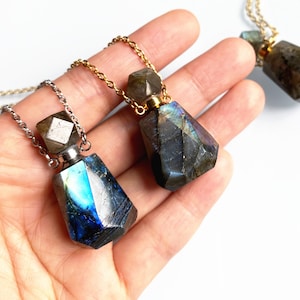 Natural Gemstone Labradorite Perfume Bottle Necklace, Rainbow Labradorite Essential oil Bottle Pendant Long Necklace Flash Stone Jewelry