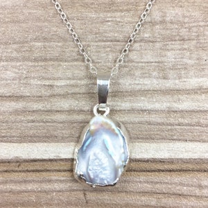 Mother of Pearl Shell Pendant With Silver Plated Edge Bail Pendant - Natural Silver Petite Pearl Shell Pendant Necklace (S38P14-5)