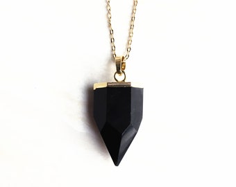 Colgante con dije de espiga pequeña de obsidiana negra natural con collar con colgante de punta de piedra curativa de cuarzo de cristal negro chapado en oro