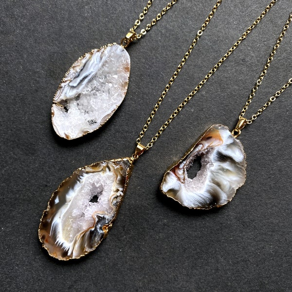 Light Brown Or Black Grey Agate Druzy Slice Pendant with 24k Gold Electroplated Edge // Drusy Geode Agate Necklace Chain Jewelry B999