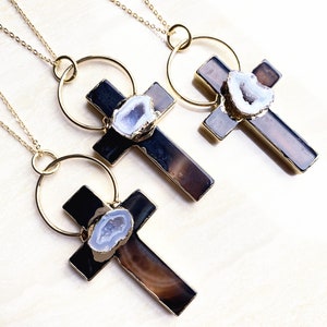 Natural Black Agate Cross with Geode Druzy Pendant Necklace - Ring Agate Cross Pendant with Electroplated Gold Edges (S5F18_02)