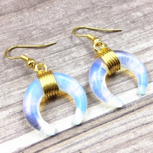 Crescent Moon Earring // Pair Healing Crystal Quartz Horn Earring // Gold Double Horn Dangle Earrings -- You can Choose stone (S25J84_15)