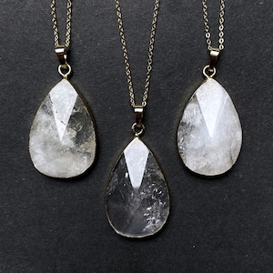 Natural Rock Quartz Teardrop Pendant Necklace // Healing Crystals Quartz Electroplated gold, silver // White Clear Crystals Pendant B991