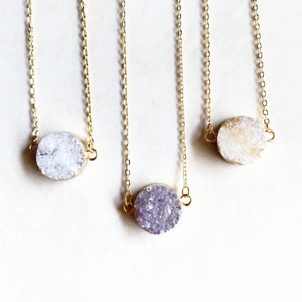 Natural Sparkly Angel Aura Agate Druzy Druzzy Drusy Round Shaped Double Bail Connector Pendant Necklace with Gold Electroplated