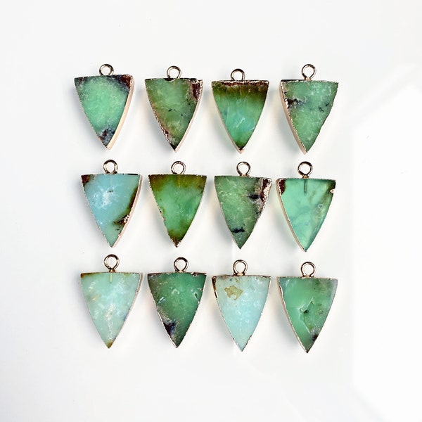 Natural Green Stone, Chrysoprase Gemstone Triangle Single Bail Pendants Charm with Gold Electroplated (D8F4_26)