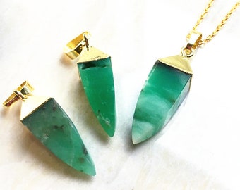 Chrysoprase with Gold Electroplated -- Gold Triangle Chrysoprase Point Pendants Charm Necklace (D8F4_34)