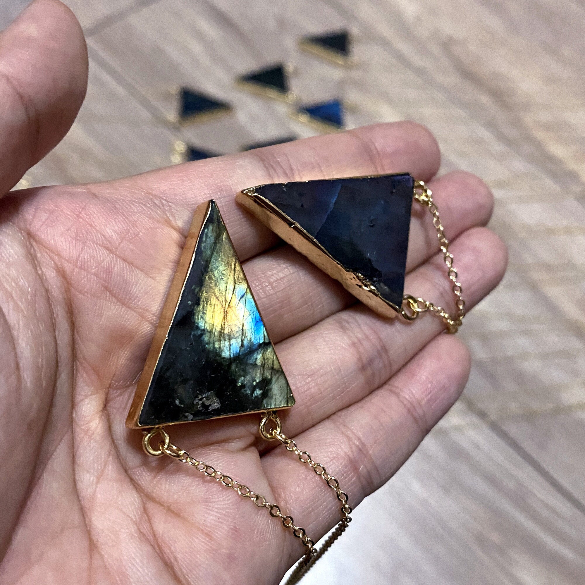 •AEON• labradorite + triangle + gold necklace (18