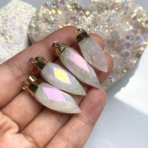 NOVO Pingente de Aura de Anjo Facetado Natural // Pingente de Ponto de Quartzo Aura de Anjo com Bordas Galvanizadas em Ouro // Colar de Corrente de Quartzo Dourado