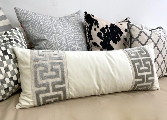 Off white 2025 lumbar pillow