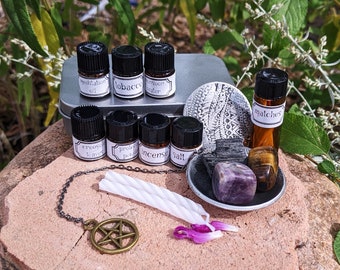 Mini Travel Altar, Witch kit, herbal protection, pentacle pendulum, wiccan halloween gift, secret samhain present